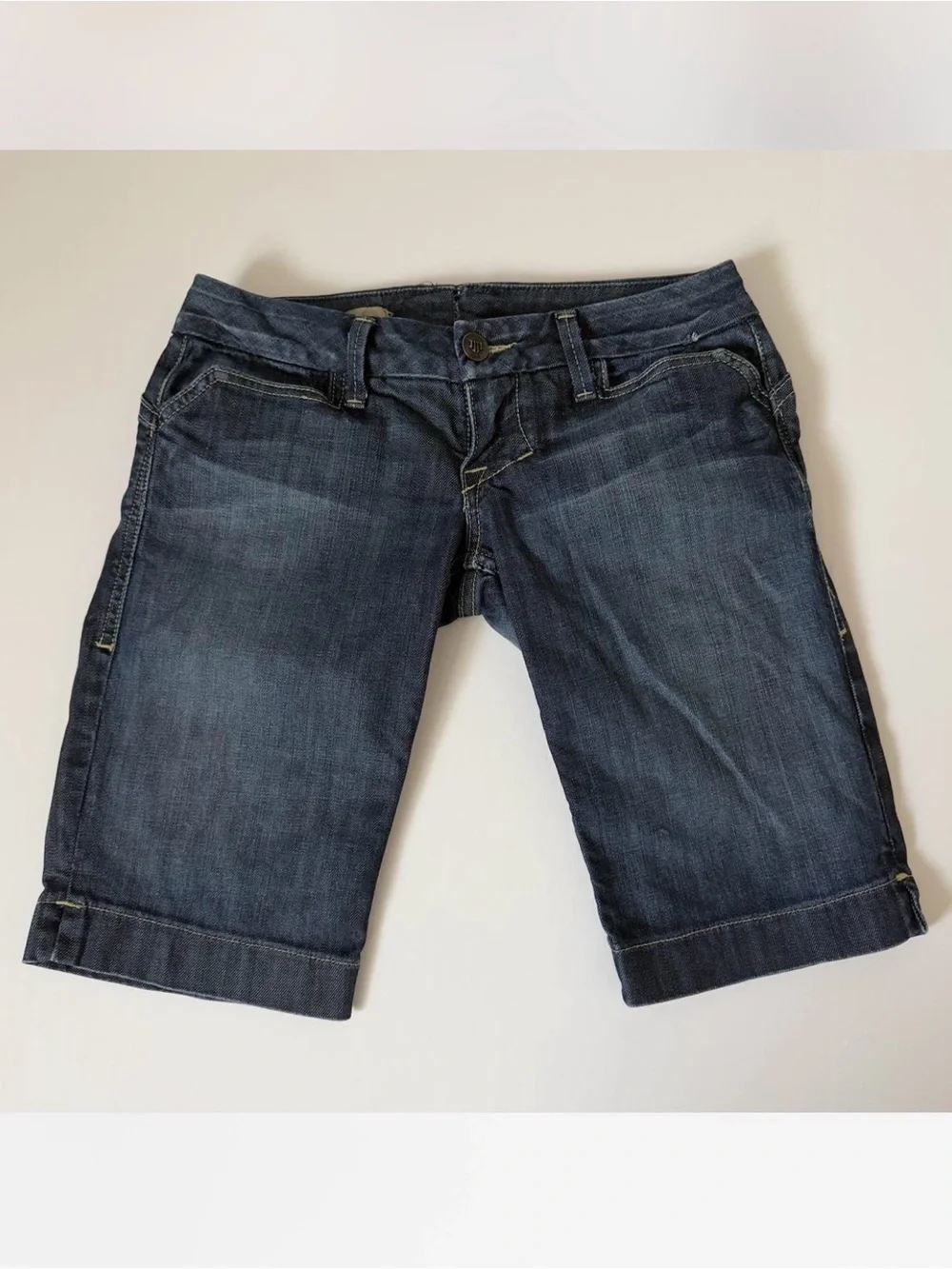 William Rast Y2K Denim Bermuda Long Shorts Dark Wash Size 26